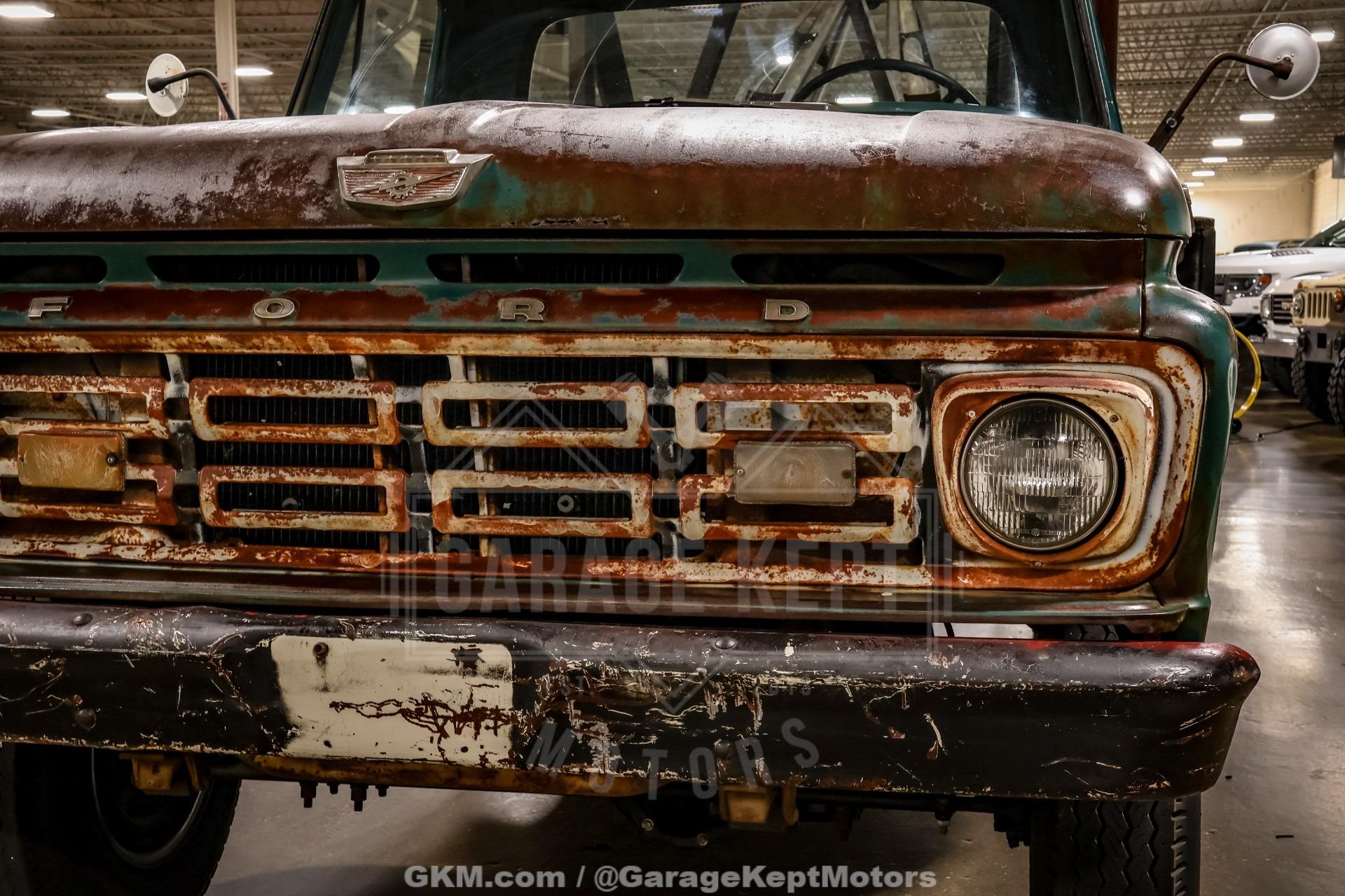 1964 Ford F-350 Tow Truck