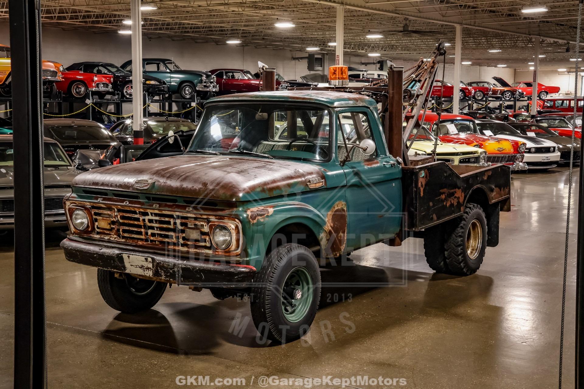 1964 Ford F-350 Tow Truck
