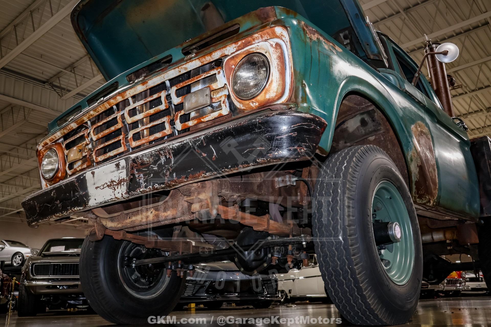 1964 Ford F-350 Tow Truck