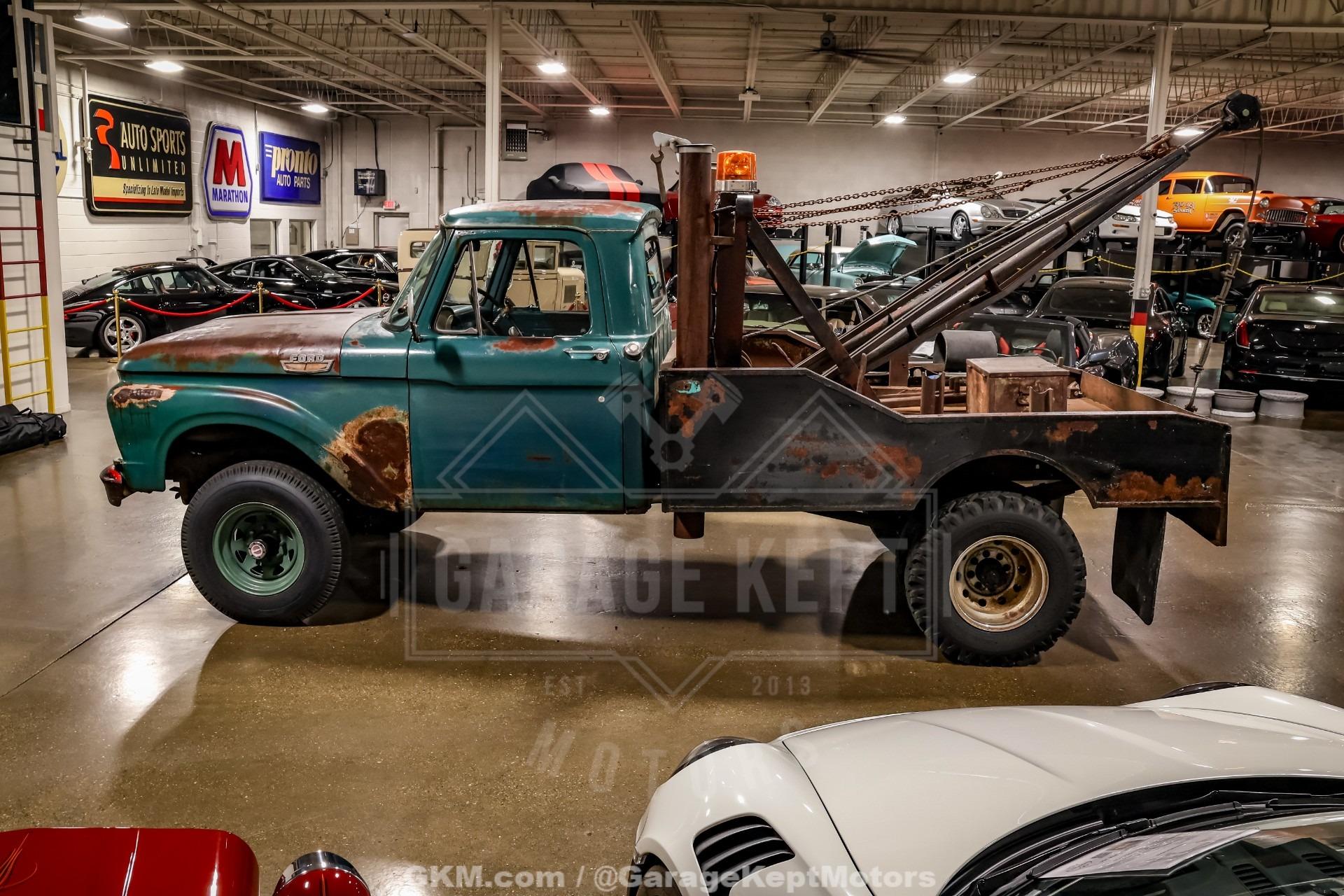 1964 Ford F-350 Tow Truck - 2