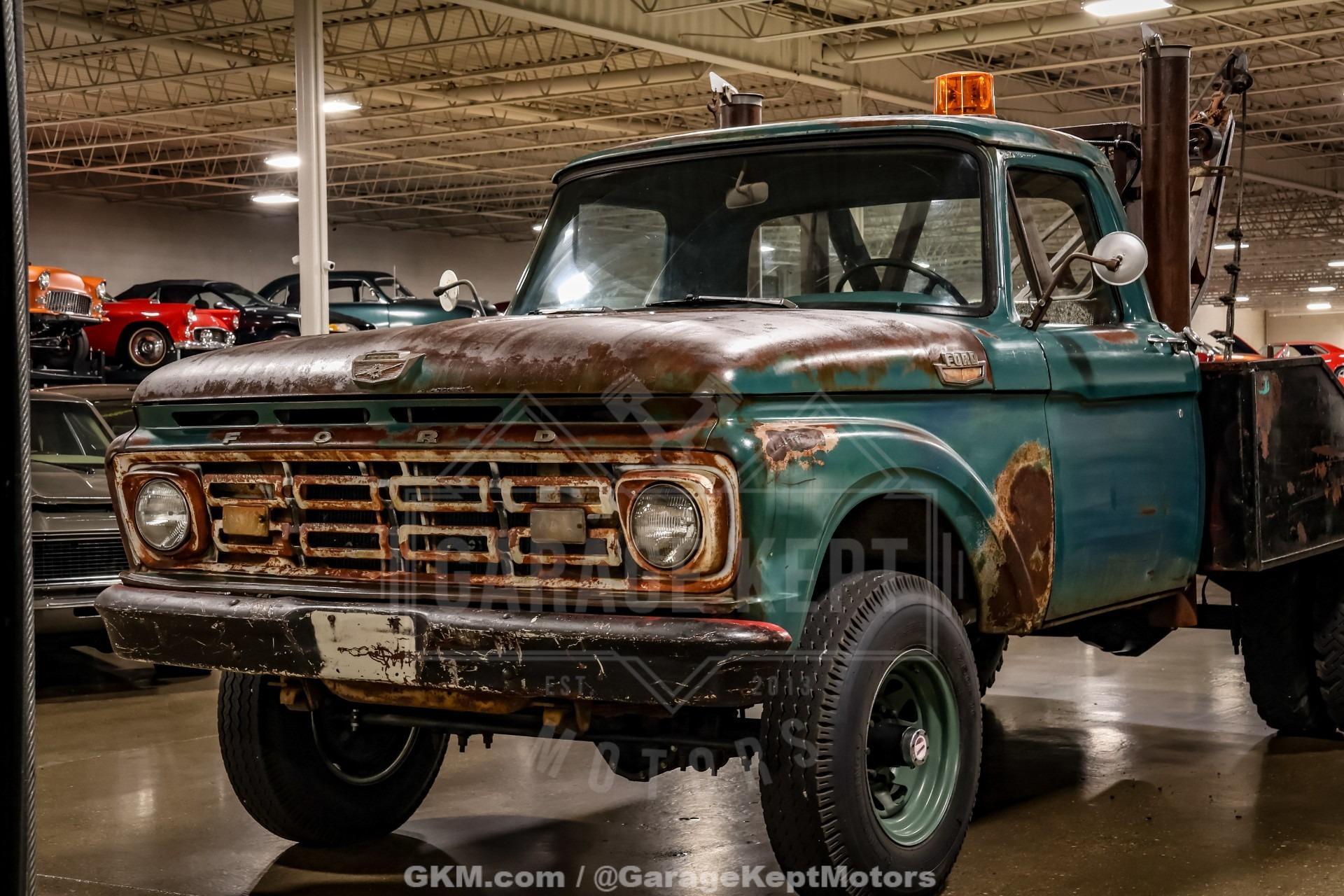 1964 Ford F-350 Tow Truck