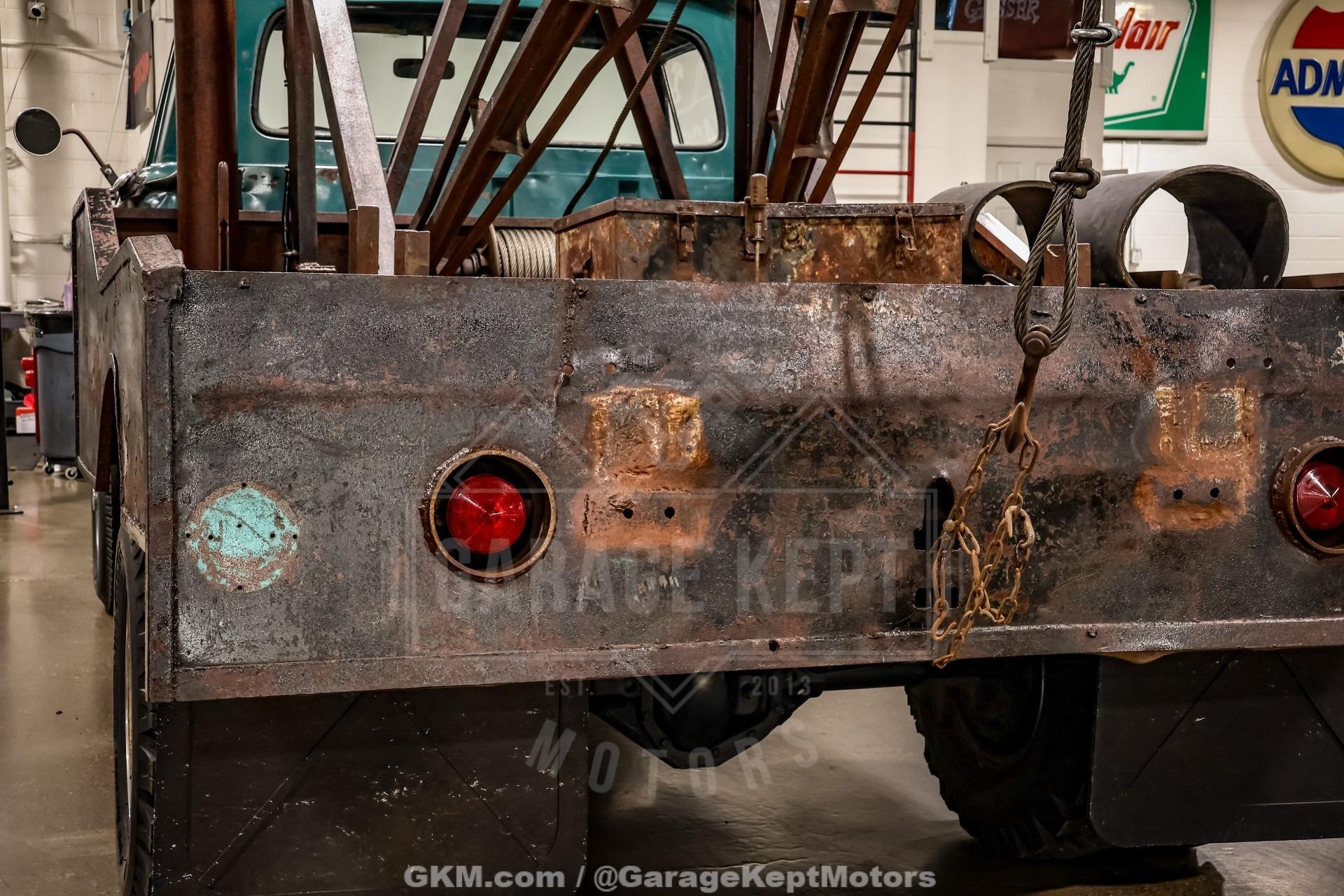 1964 Ford F-350 Tow Truck