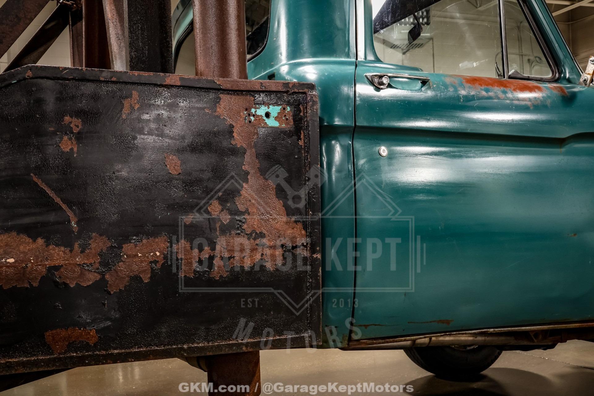 1964 Ford F-350 Tow Truck