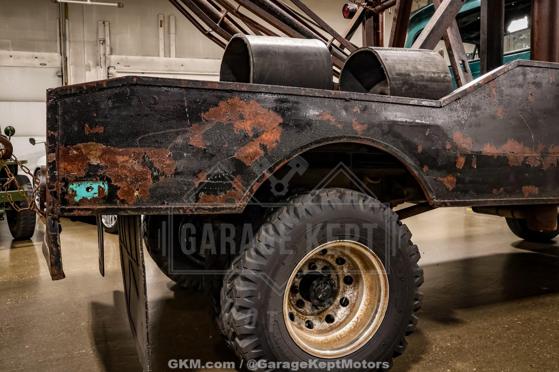 1964 Ford F-350 Tow Truck