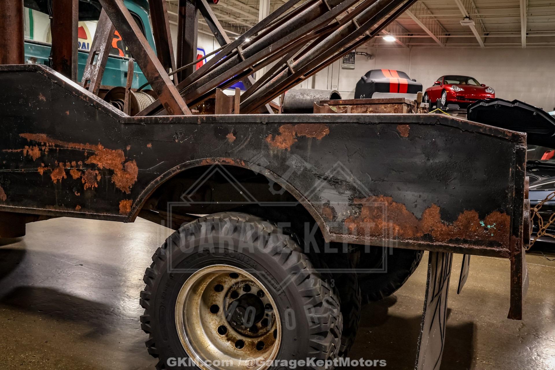 1964 Ford F-350 Tow Truck