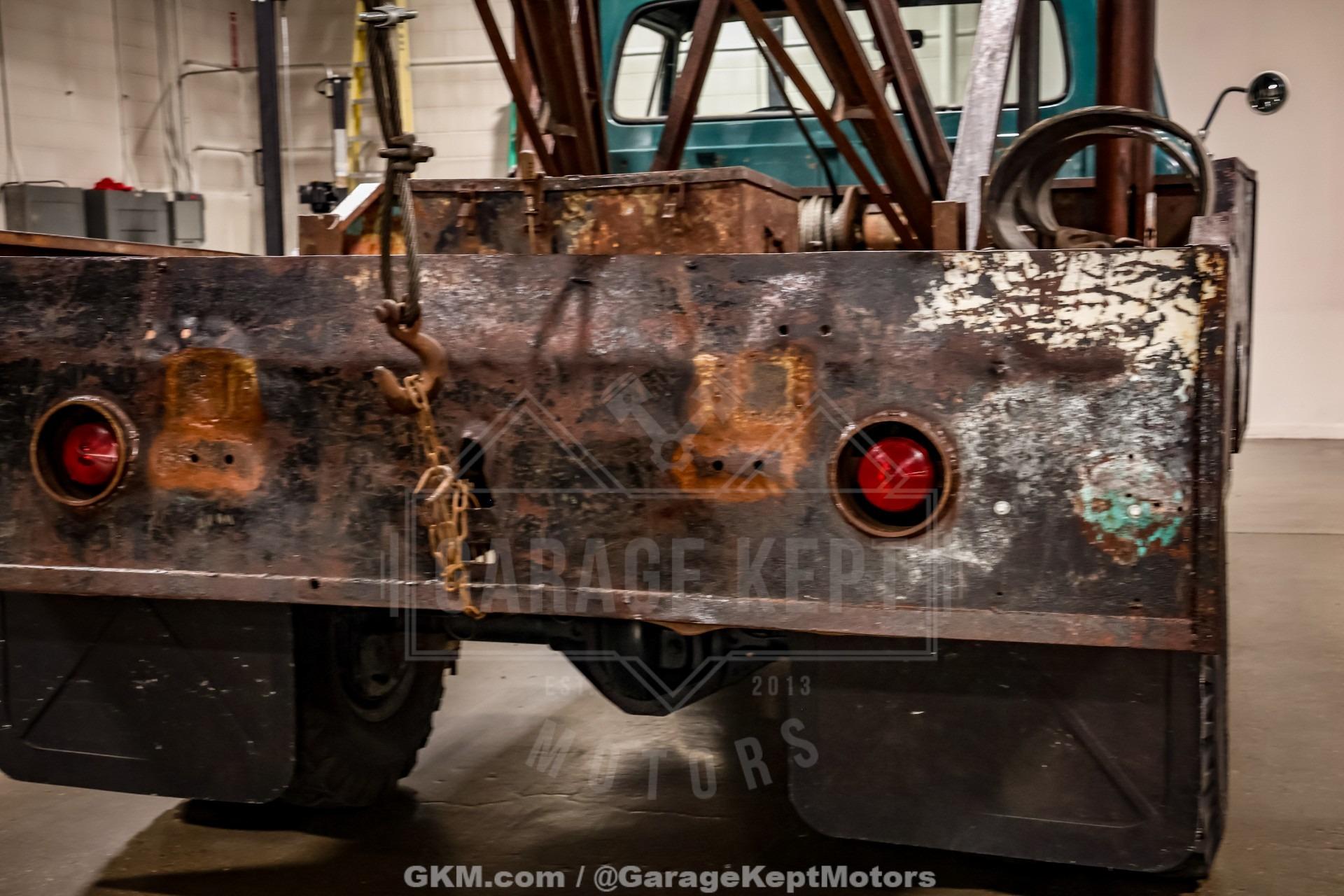 1964 Ford F-350 Tow Truck