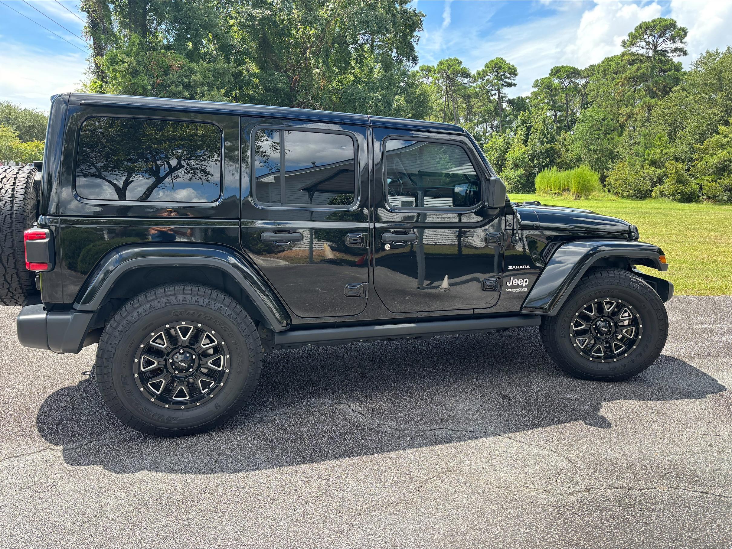 2020 Jeep Wrangler Sahara True North Edition - 2