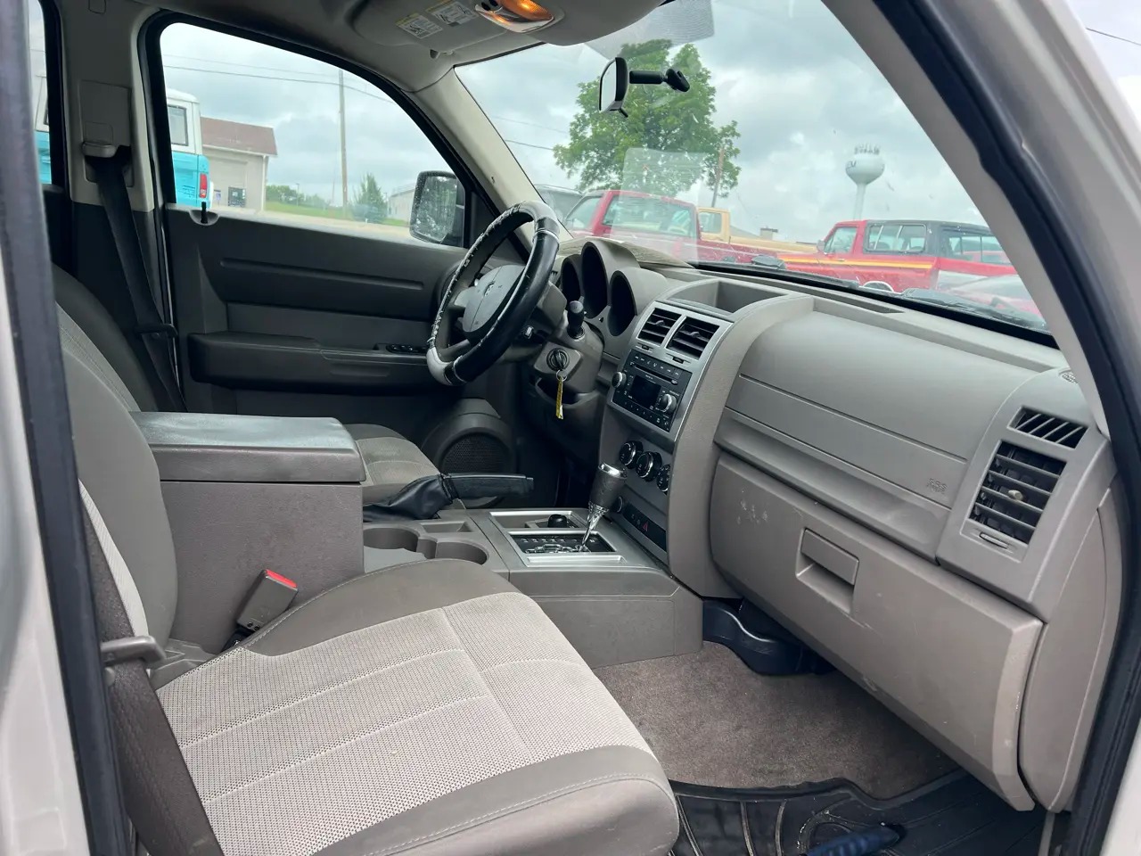 2009 Dodge Nitro SE