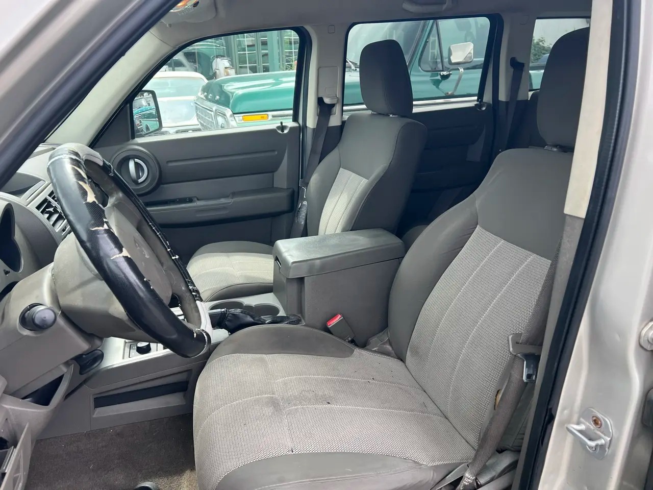 2009 Dodge Nitro SE