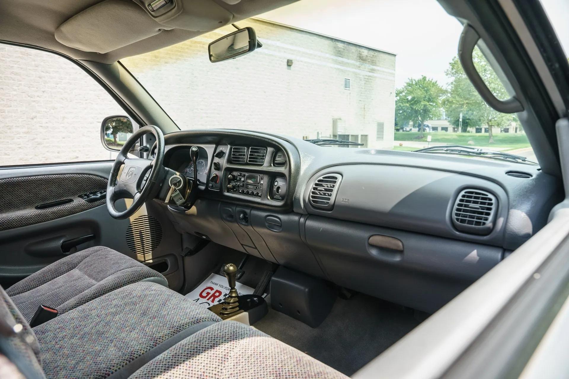1998 Dodge Ram 2500 Laramie SLT