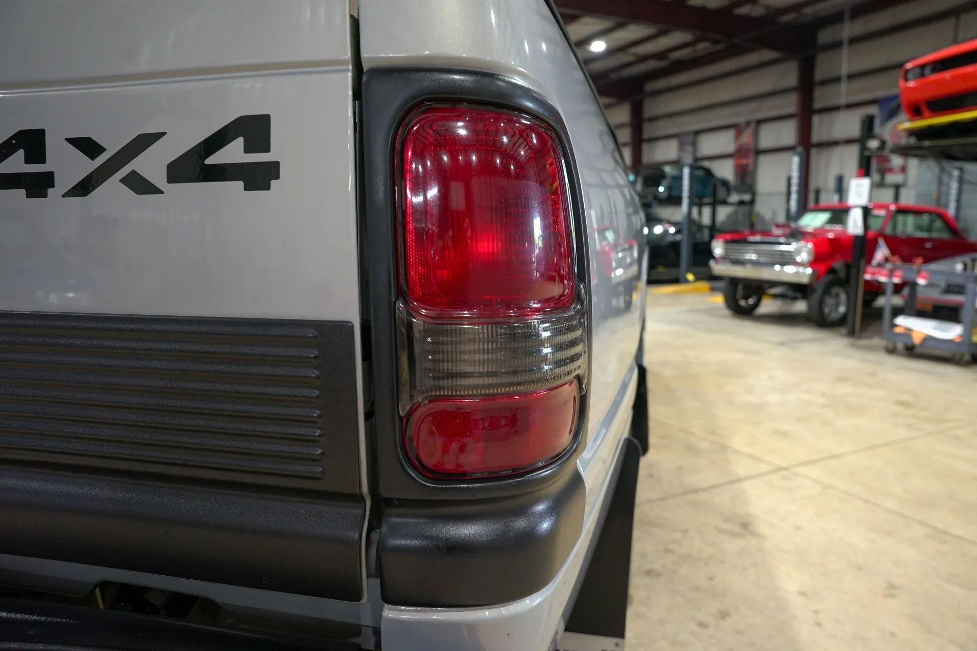 1998 Dodge Ram 2500 Laramie SLT