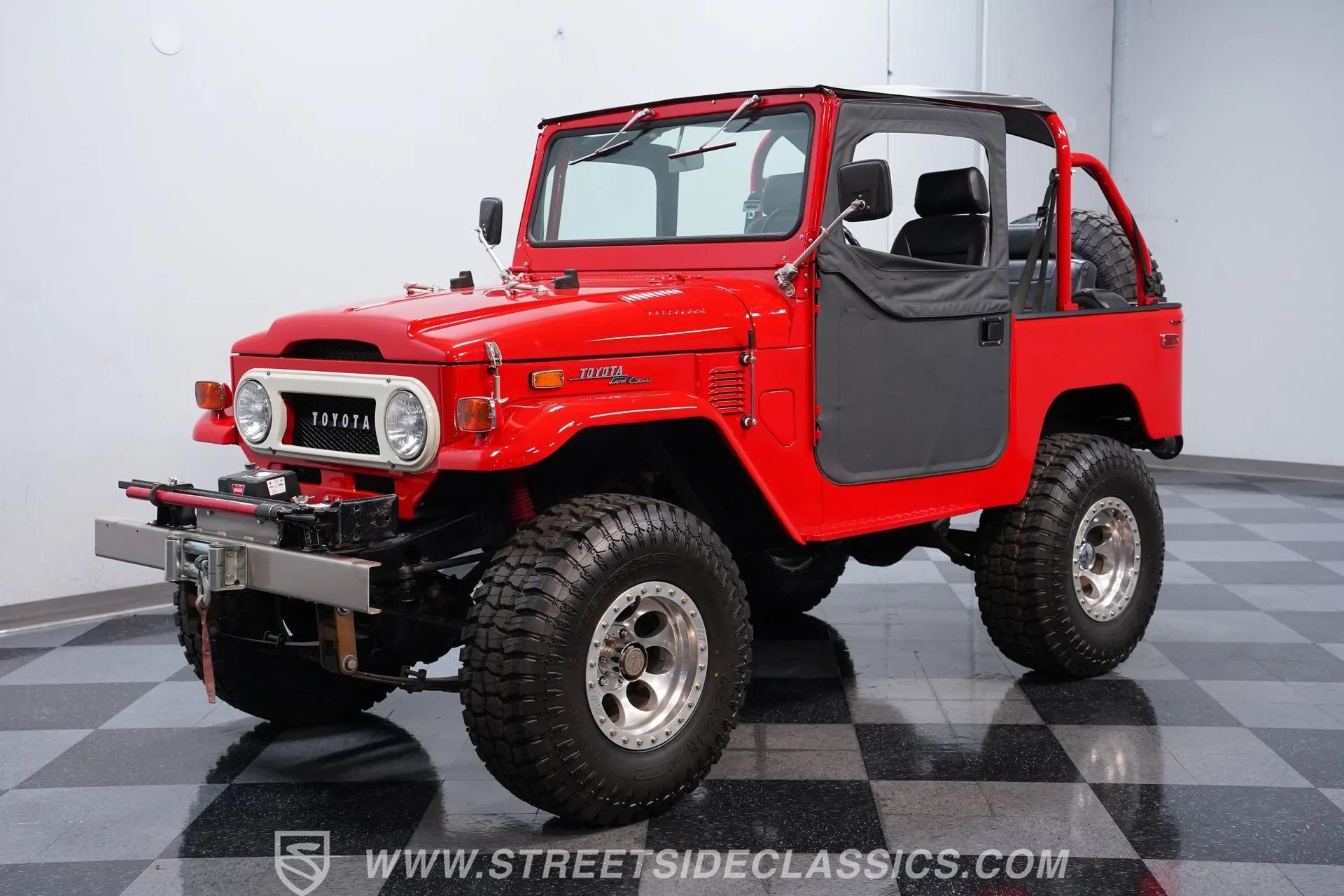 1973 Toyota Land Cruiser FJ40 - 4