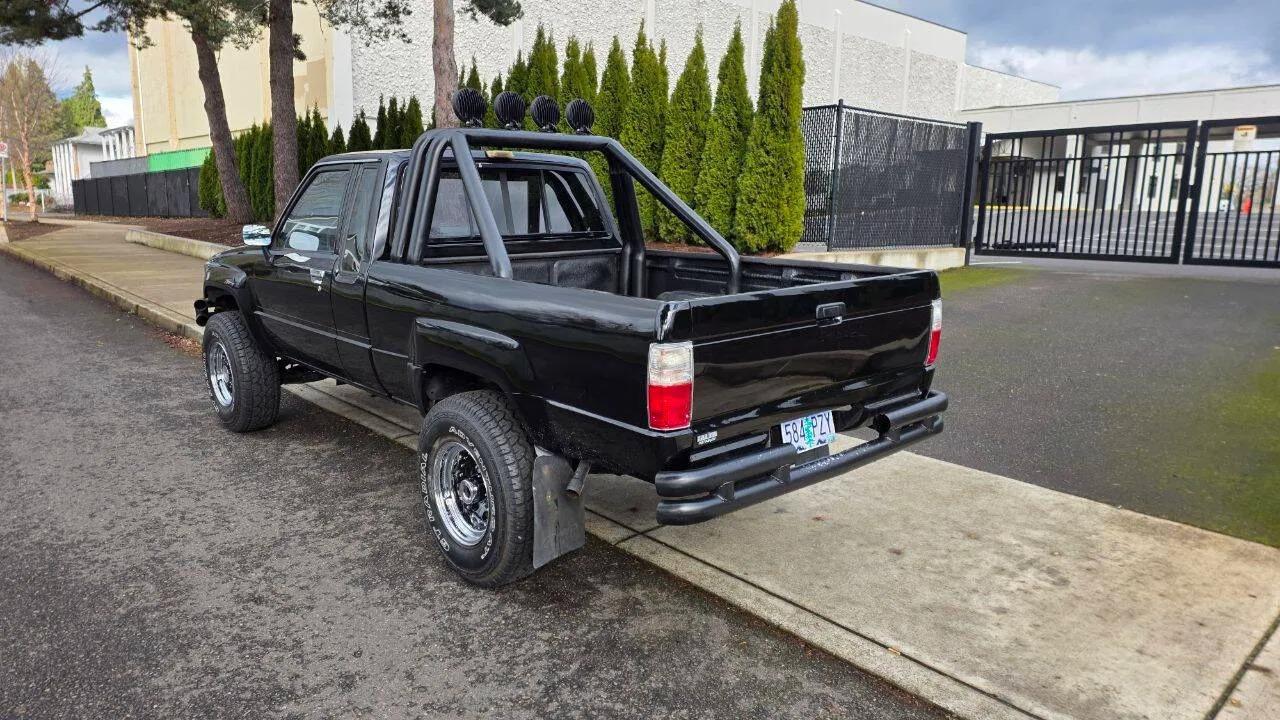 1986 Toyota Pickup SR5