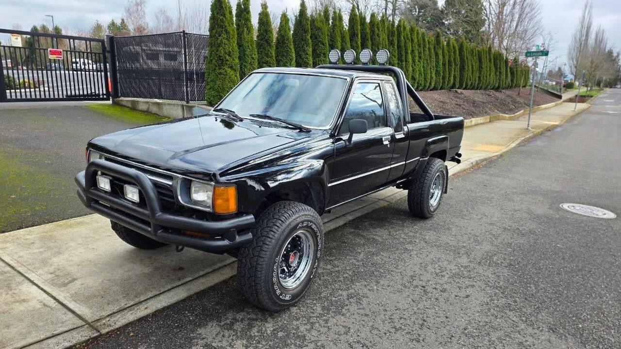 1986 Toyota Pickup SR5 - 3