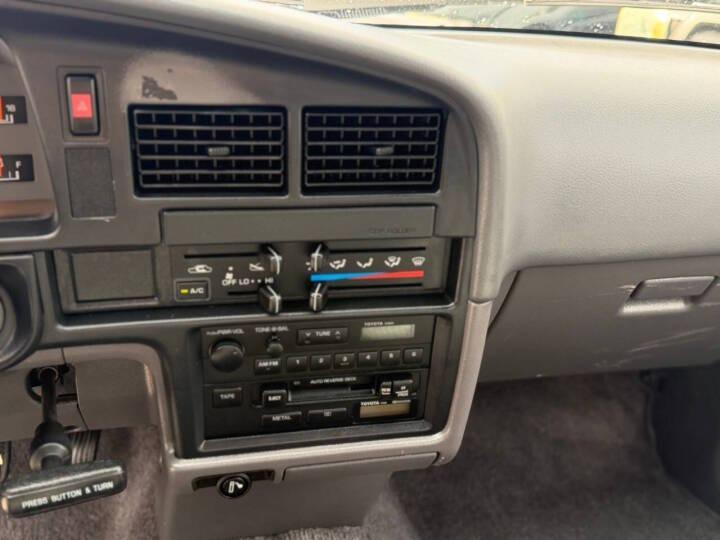 1991 Toyota Pickup Deluxe Extended Cab
