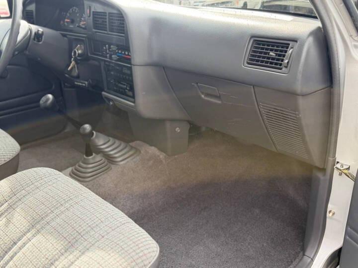 1991 Toyota Pickup Deluxe Extended Cab