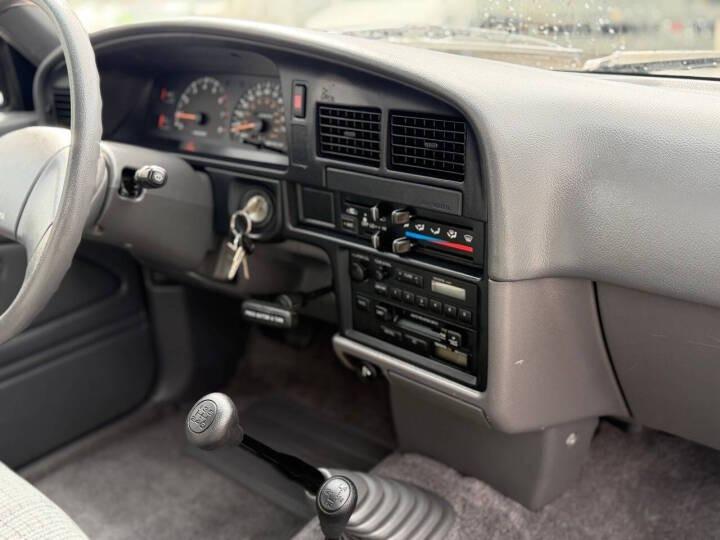 1991 Toyota Pickup Deluxe Extended Cab