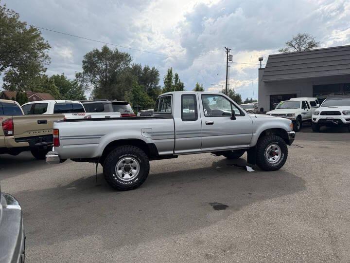1991 Toyota Pickup Deluxe Extended Cab