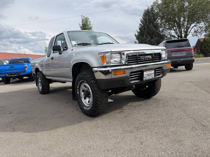 1991 Toyota Pickup Deluxe Extended Cab