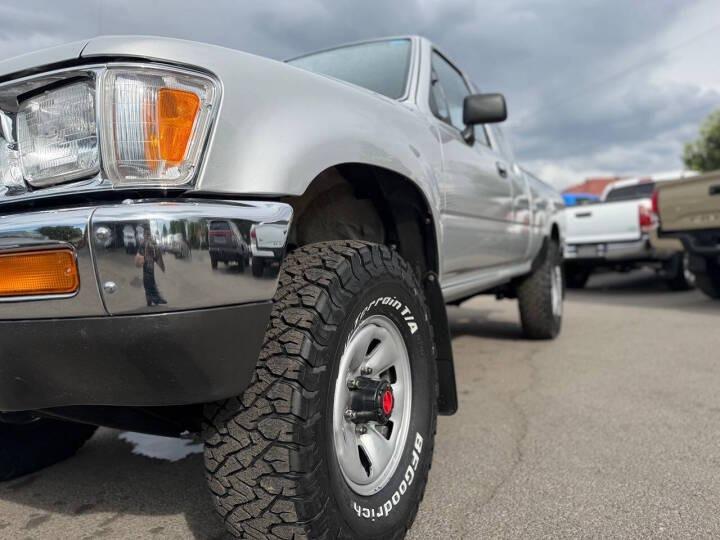 1991 Toyota Pickup Deluxe Extended Cab