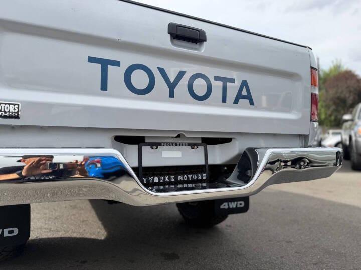 1991 Toyota Pickup Deluxe Extended Cab