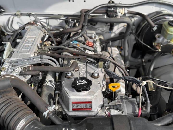 1991 Toyota Pickup Deluxe Extended Cab