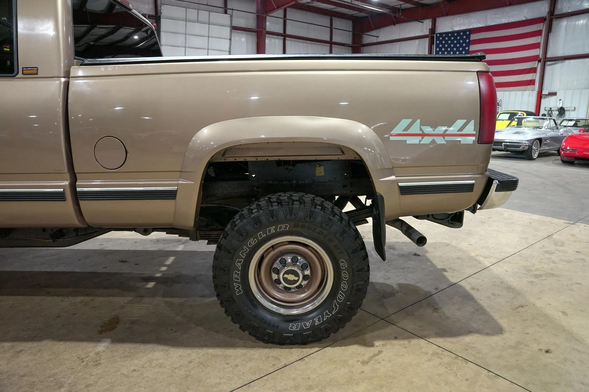 1996 Chevrolet K2500 Silverado - 5