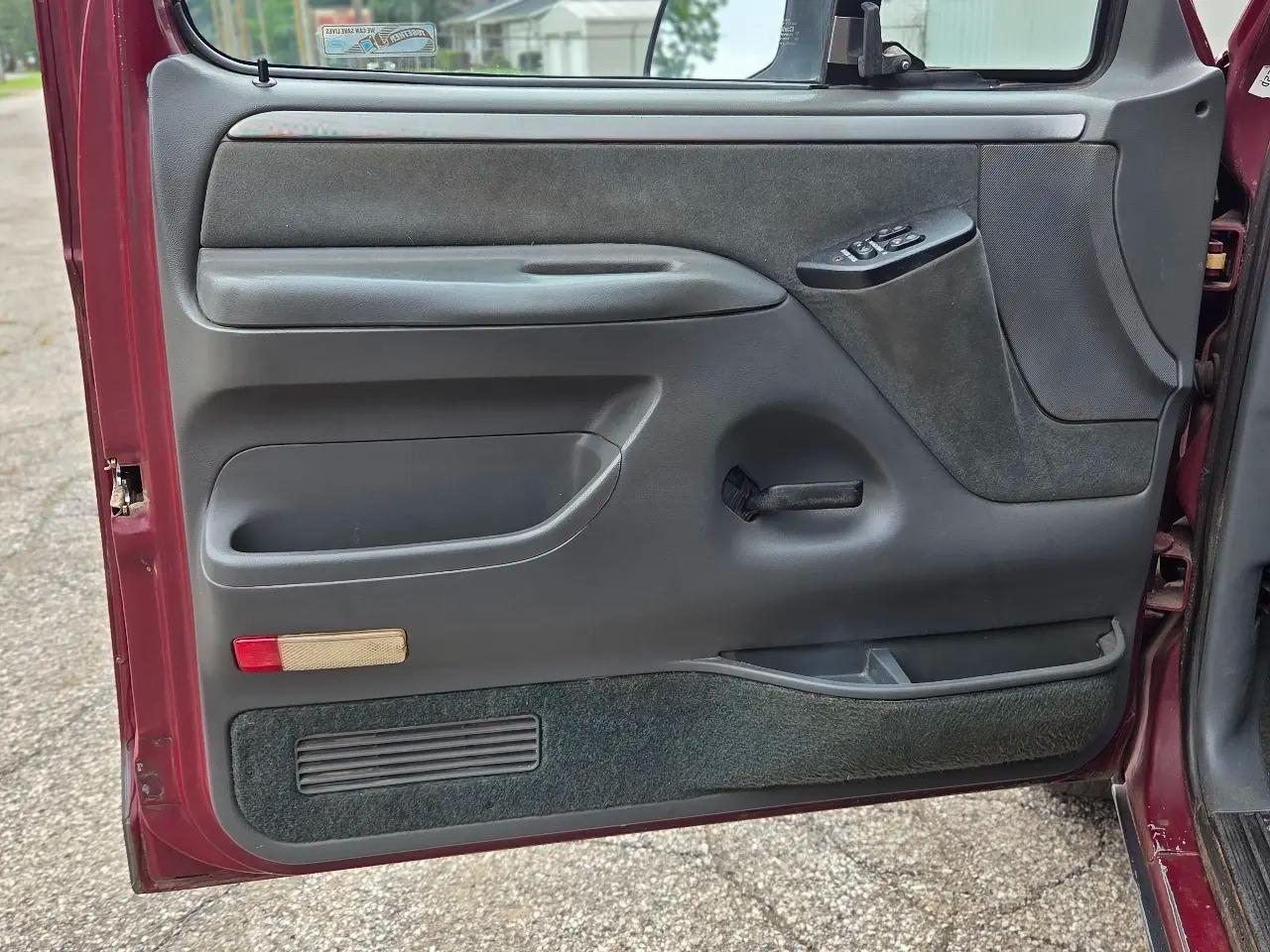 1992 Ford F-150 XLT