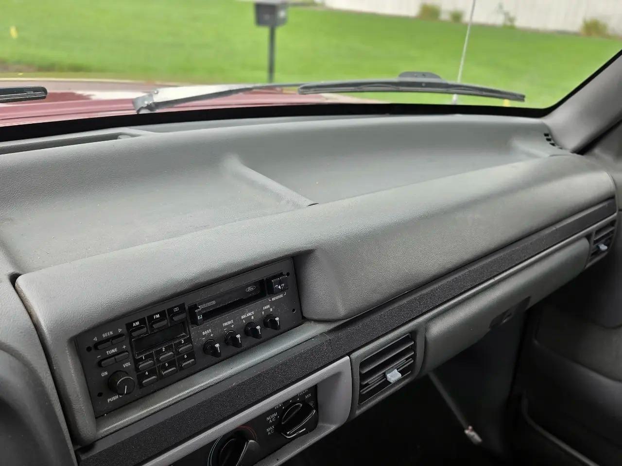 1992 Ford F-150 XLT