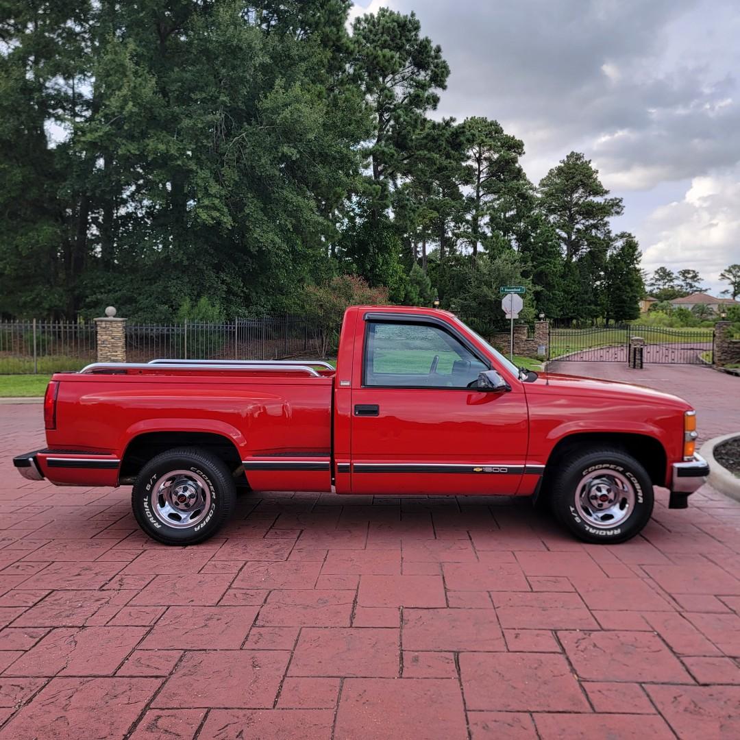 1995 Chevy C1500 Silverado - 2