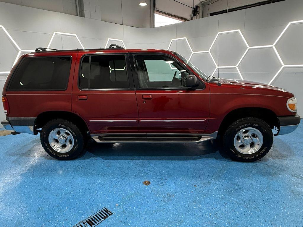 1999 Ford Explorer - 2