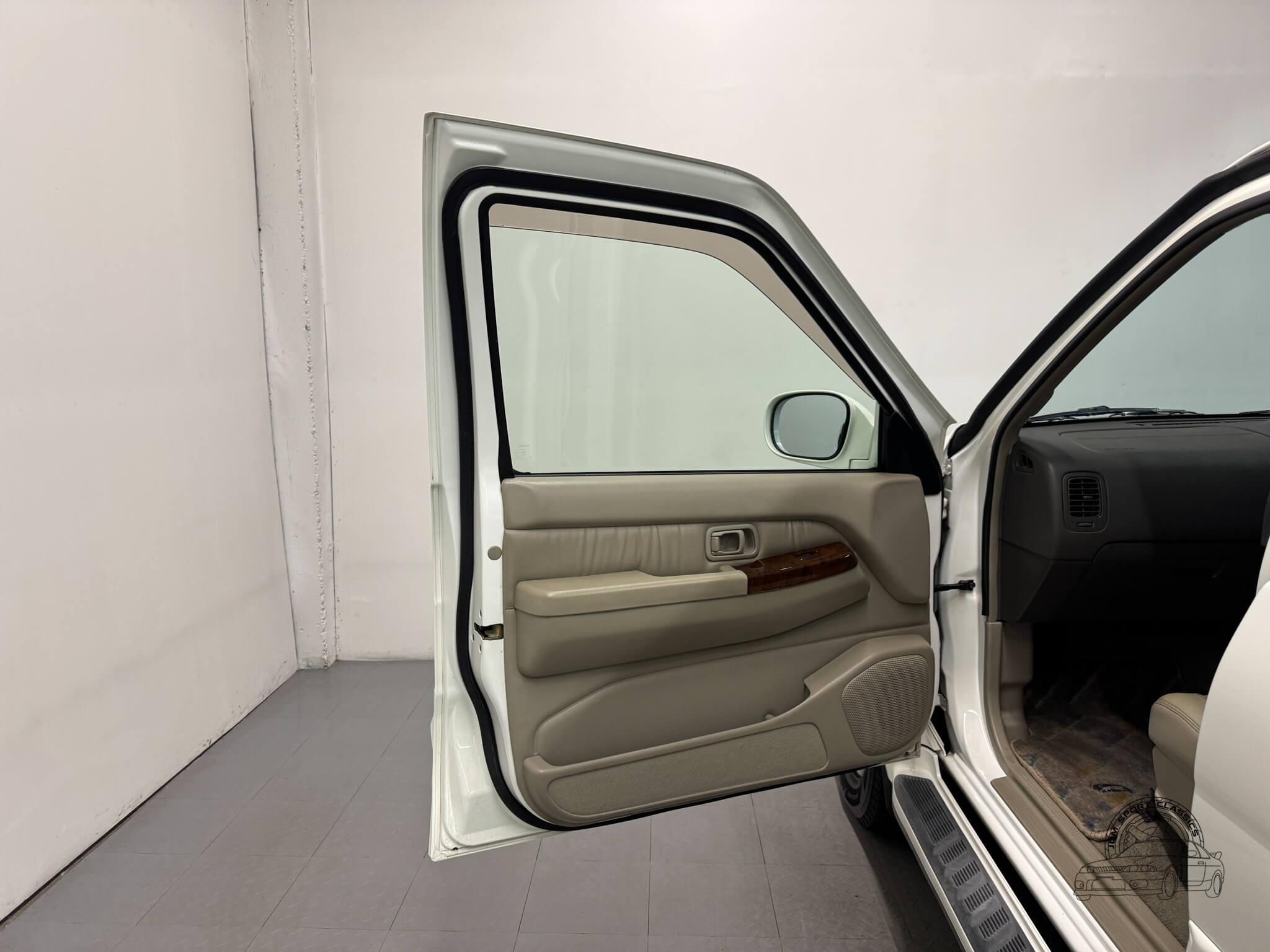 1999 Nissan Terrano Regulus RS-R Limited
