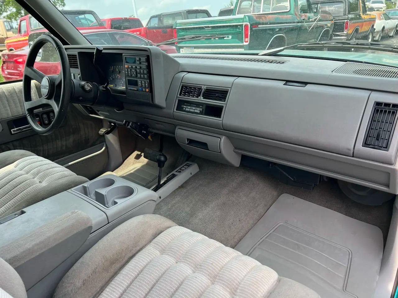 1993 GMC Sierra 2500 Club Coupe