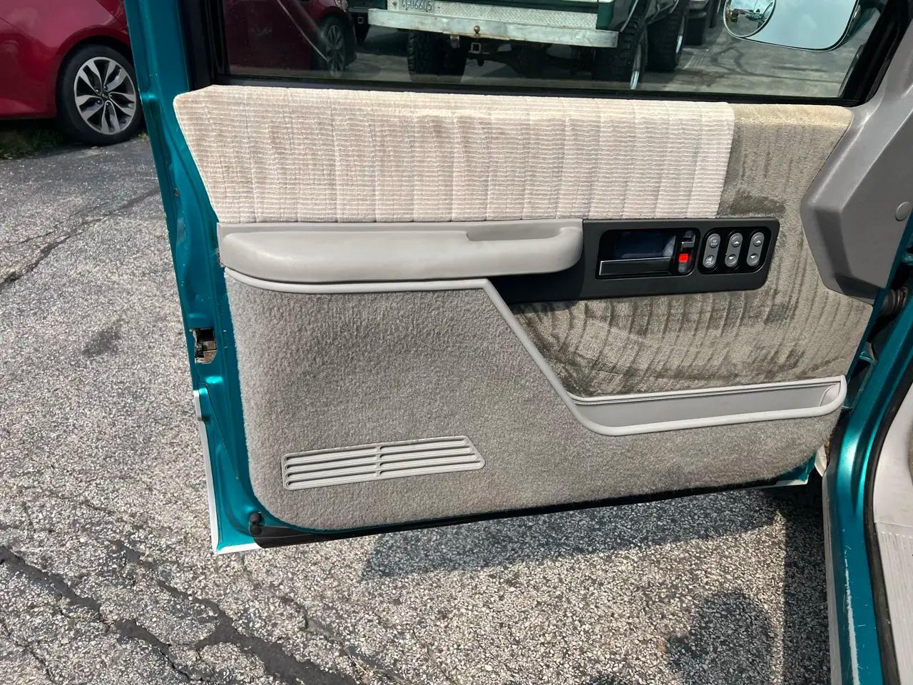 1993 GMC Sierra 2500 Club Coupe