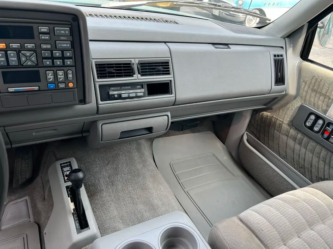 1993 GMC Sierra 2500 Club Coupe