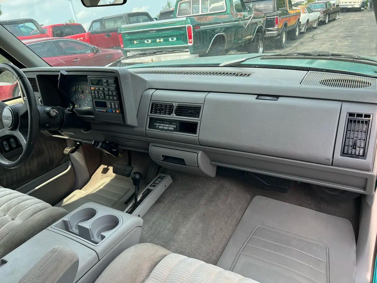 1993 GMC Sierra 2500 Club Coupe