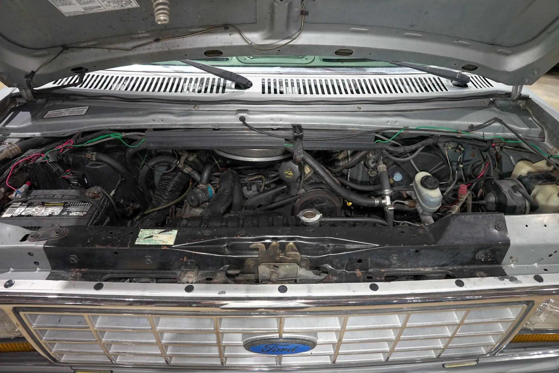 1987 Ford Econoline E-150