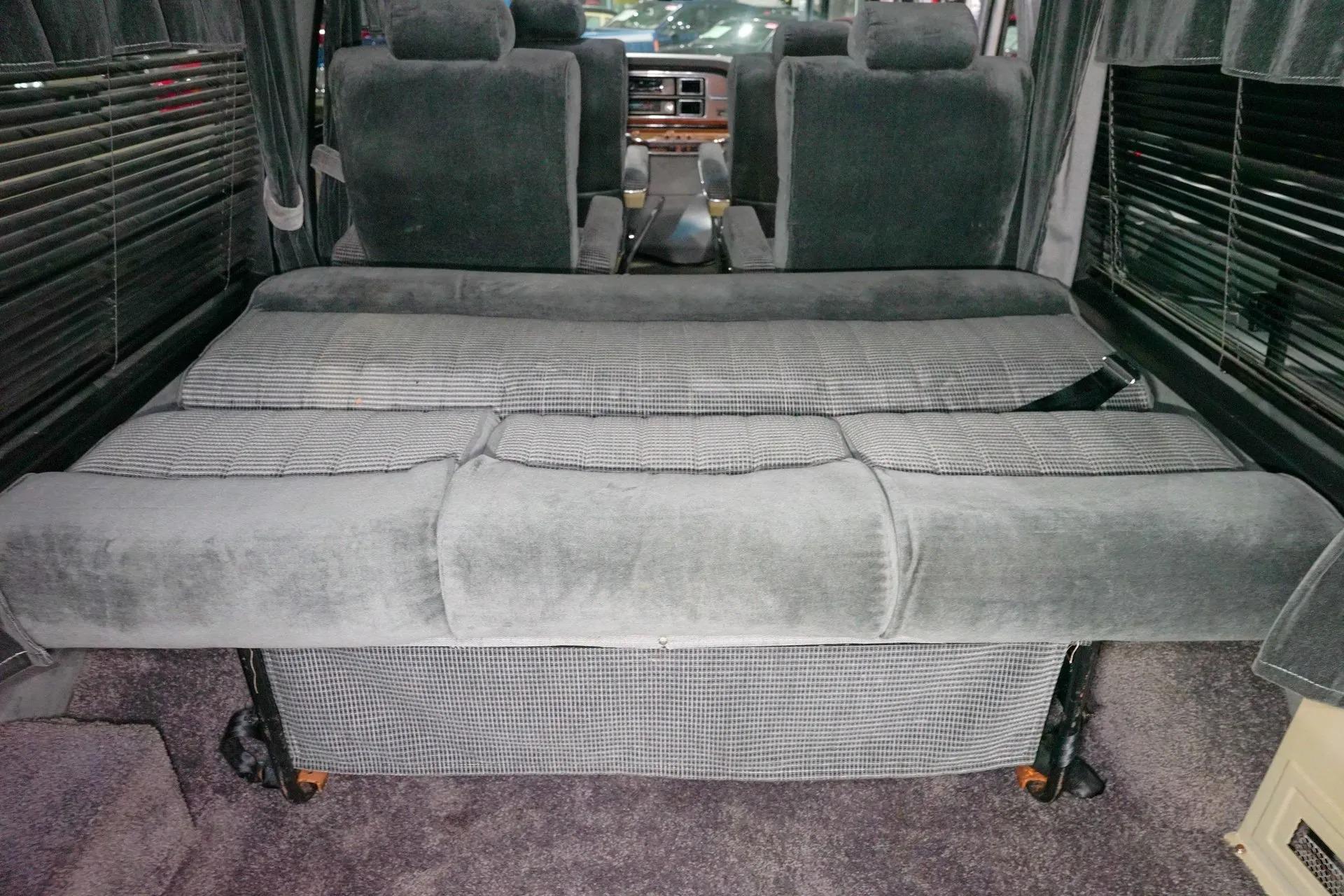 1987 Ford Econoline E-150