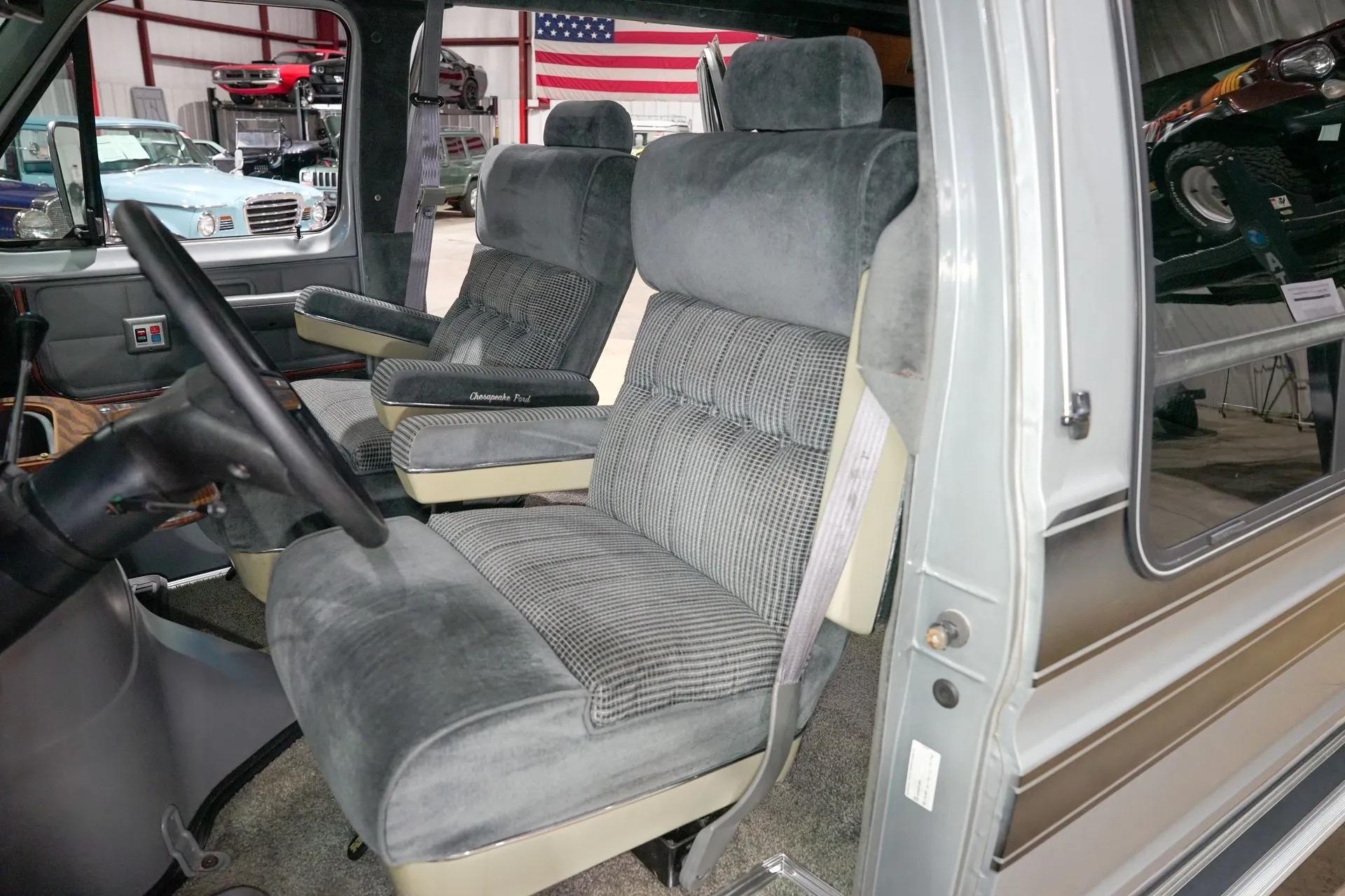 1987 Ford Econoline E-150