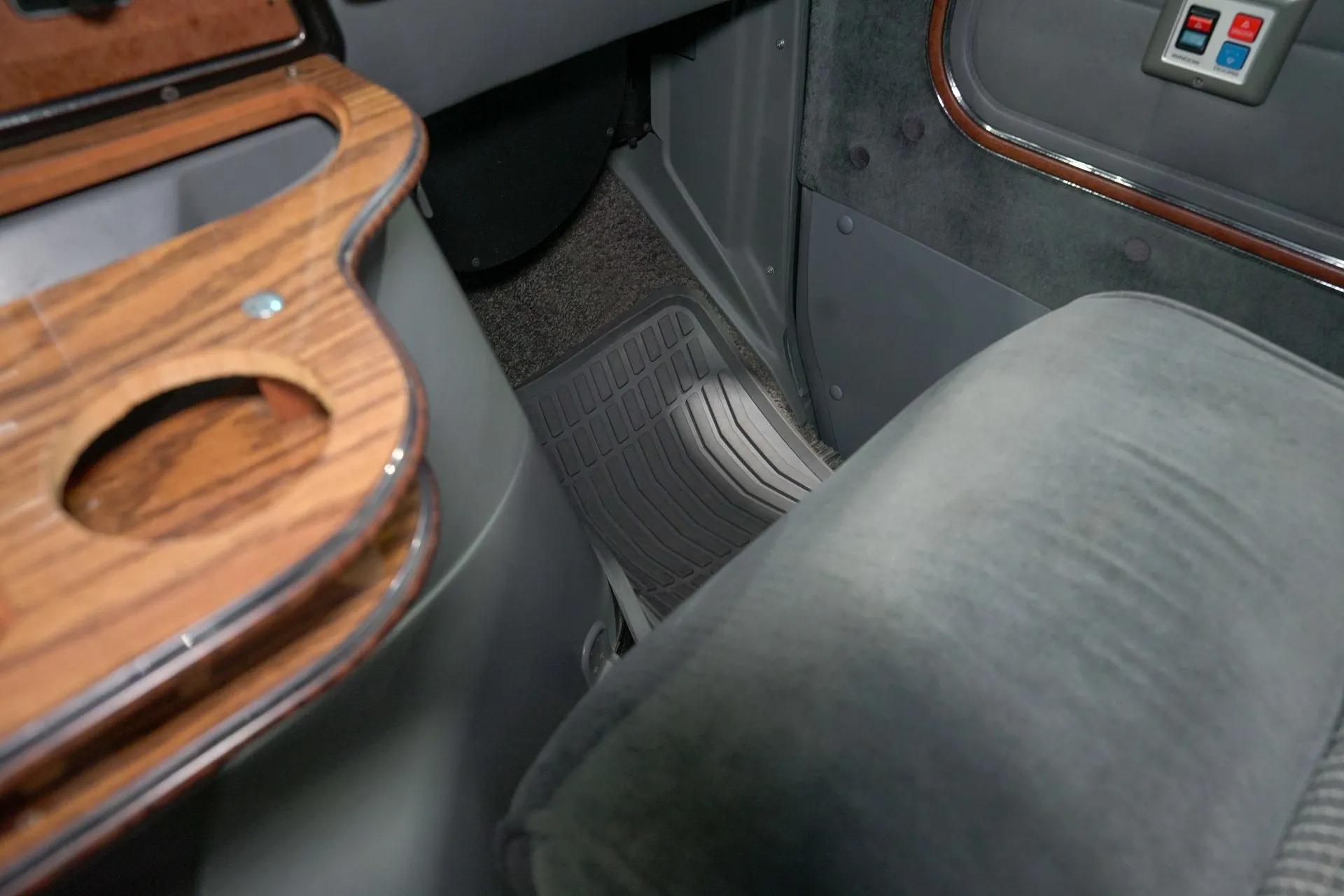 1987 Ford Econoline E-150