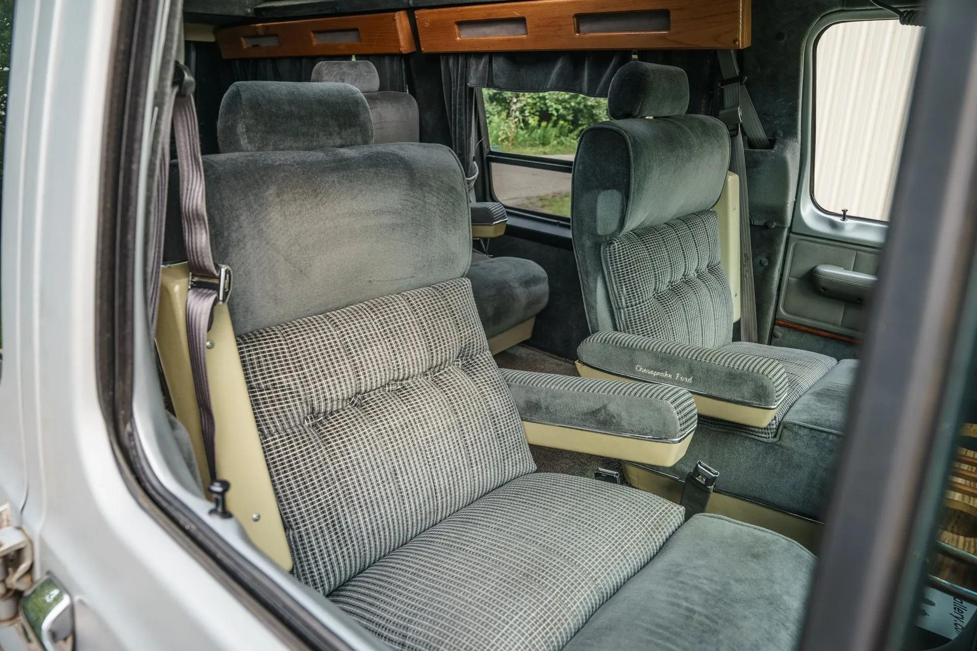 1987 Ford Econoline E-150