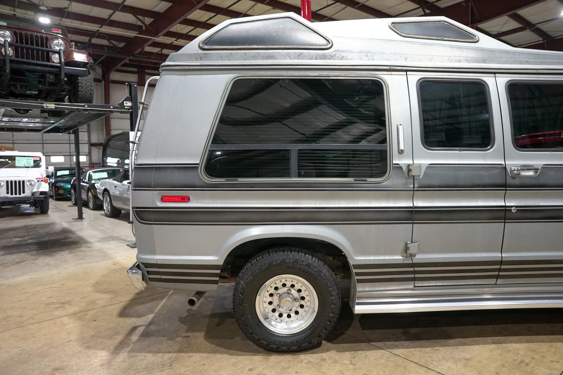 1987 Ford Econoline E-150