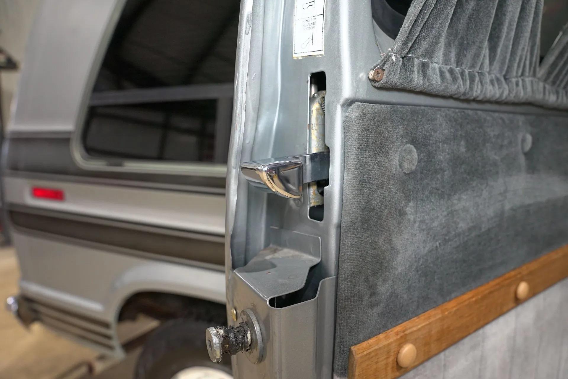 1987 Ford Econoline E-150