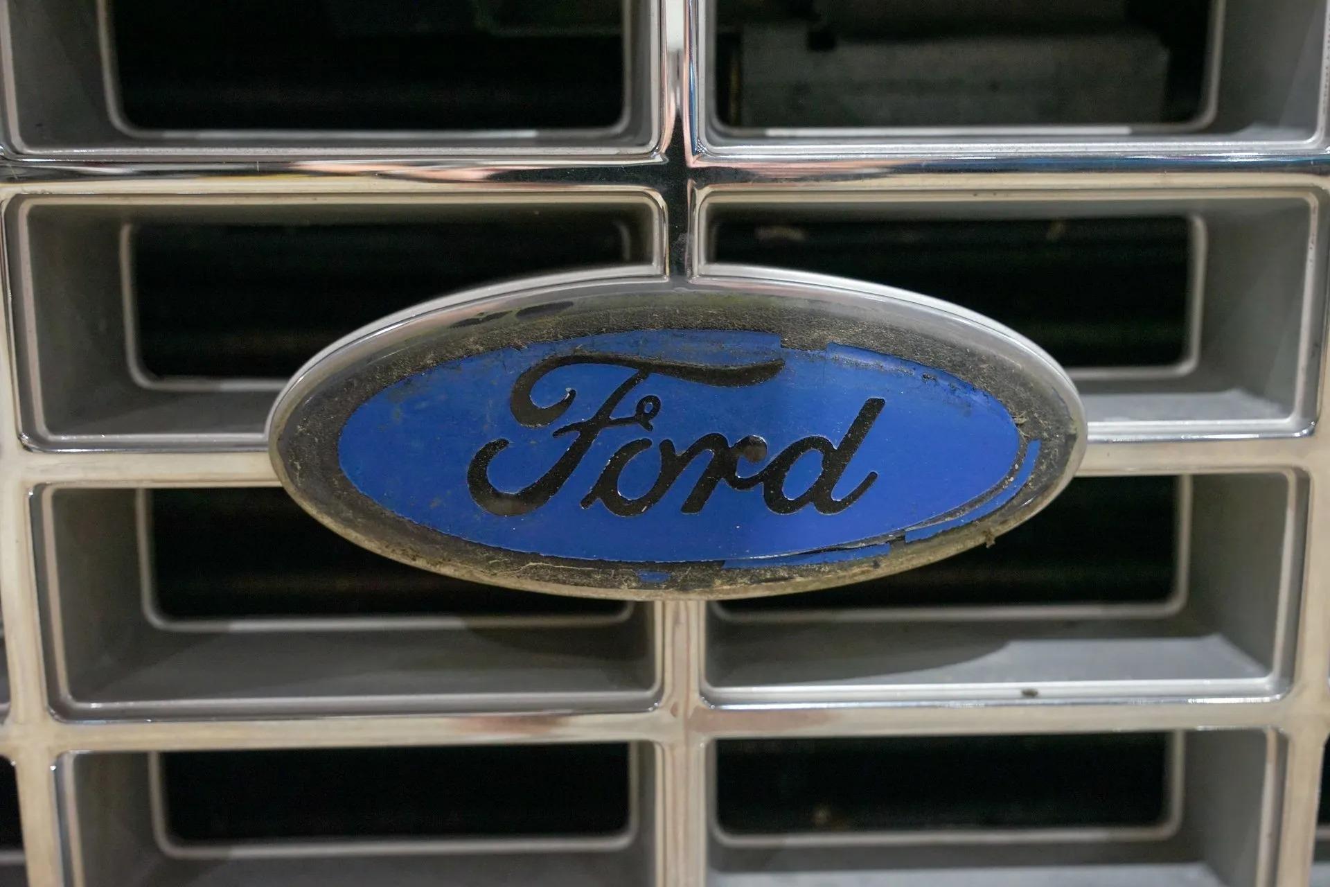 1987 Ford Econoline E-150