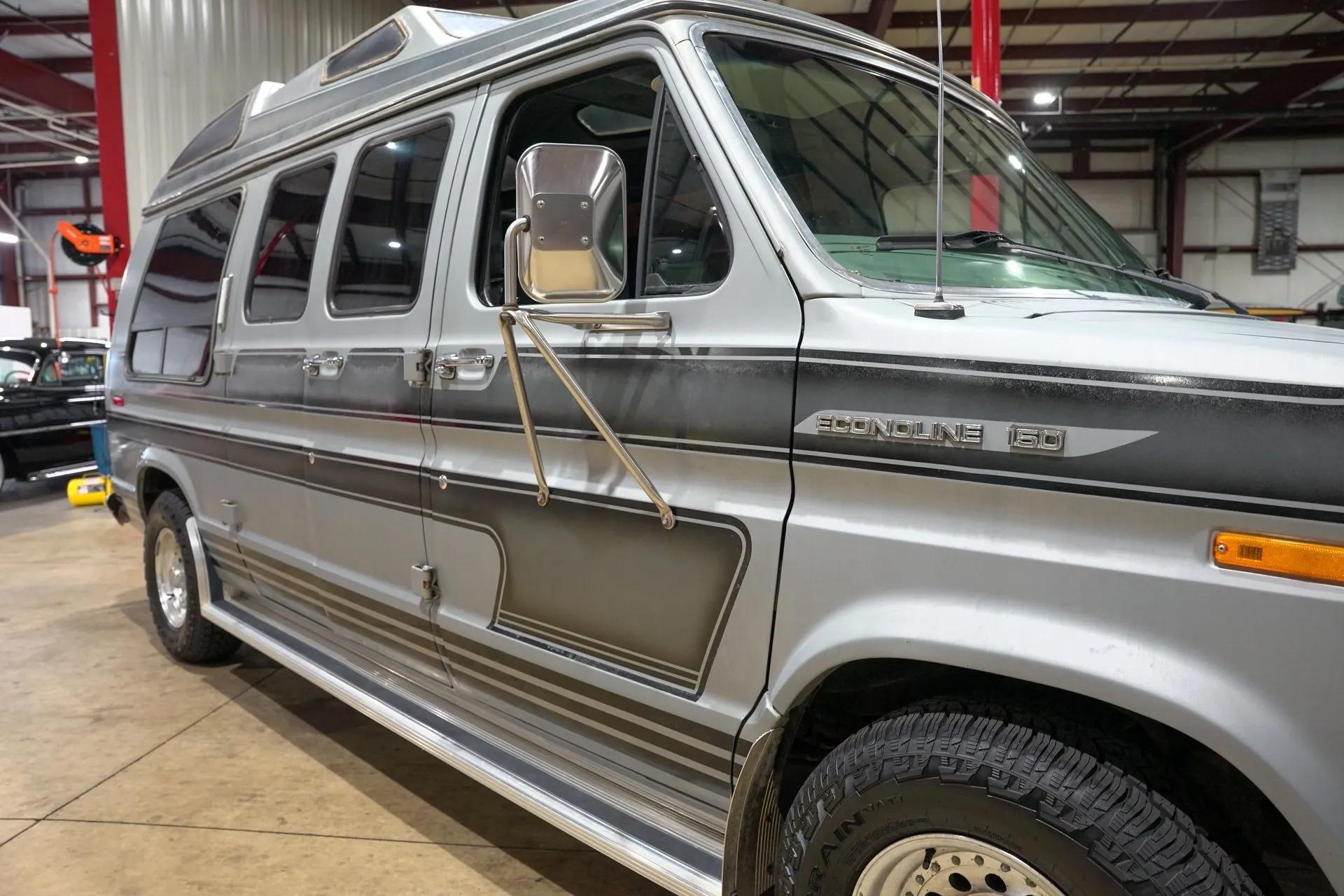 1987 Ford Econoline E-150