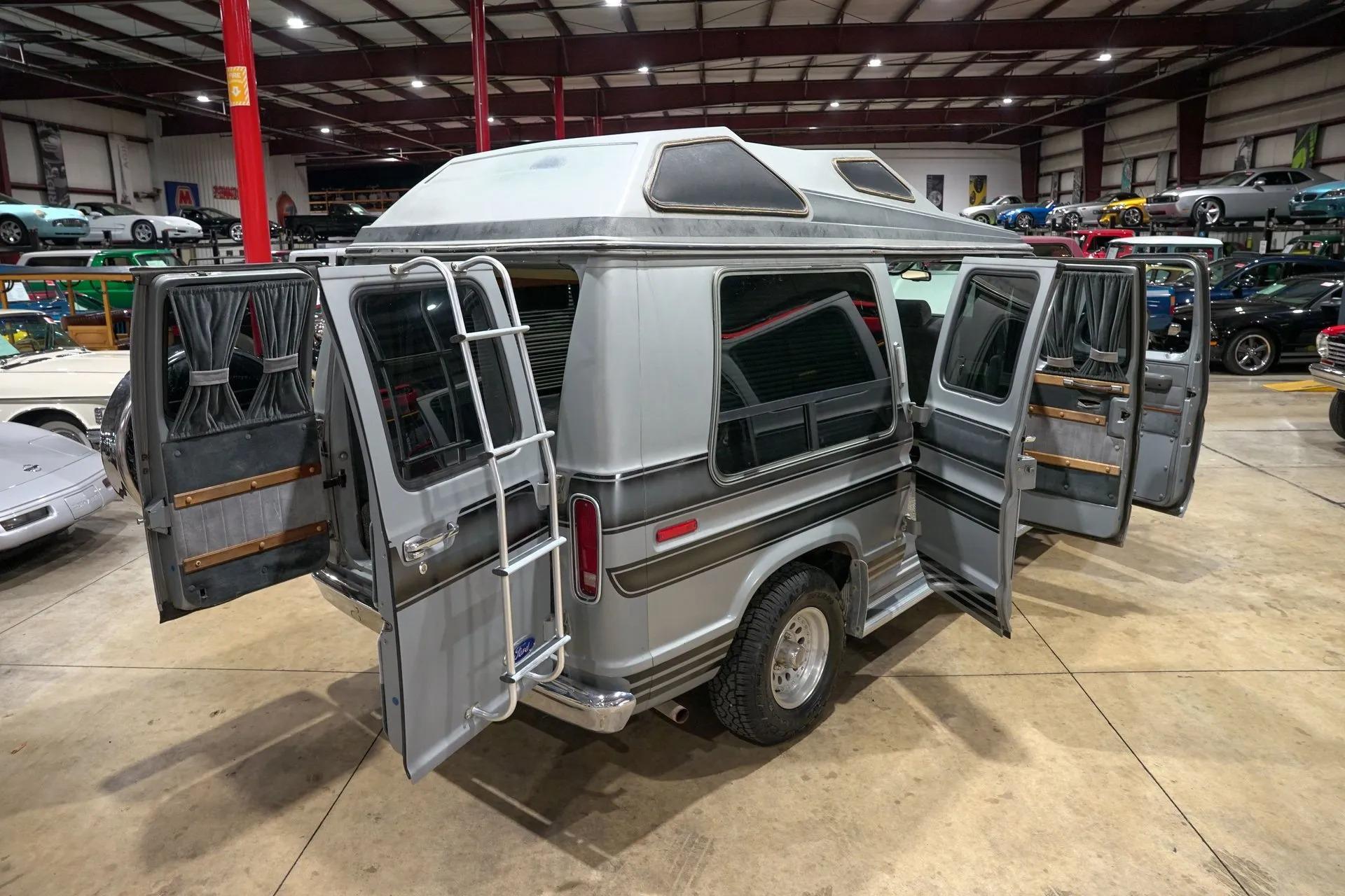 1987 Ford Econoline E-150