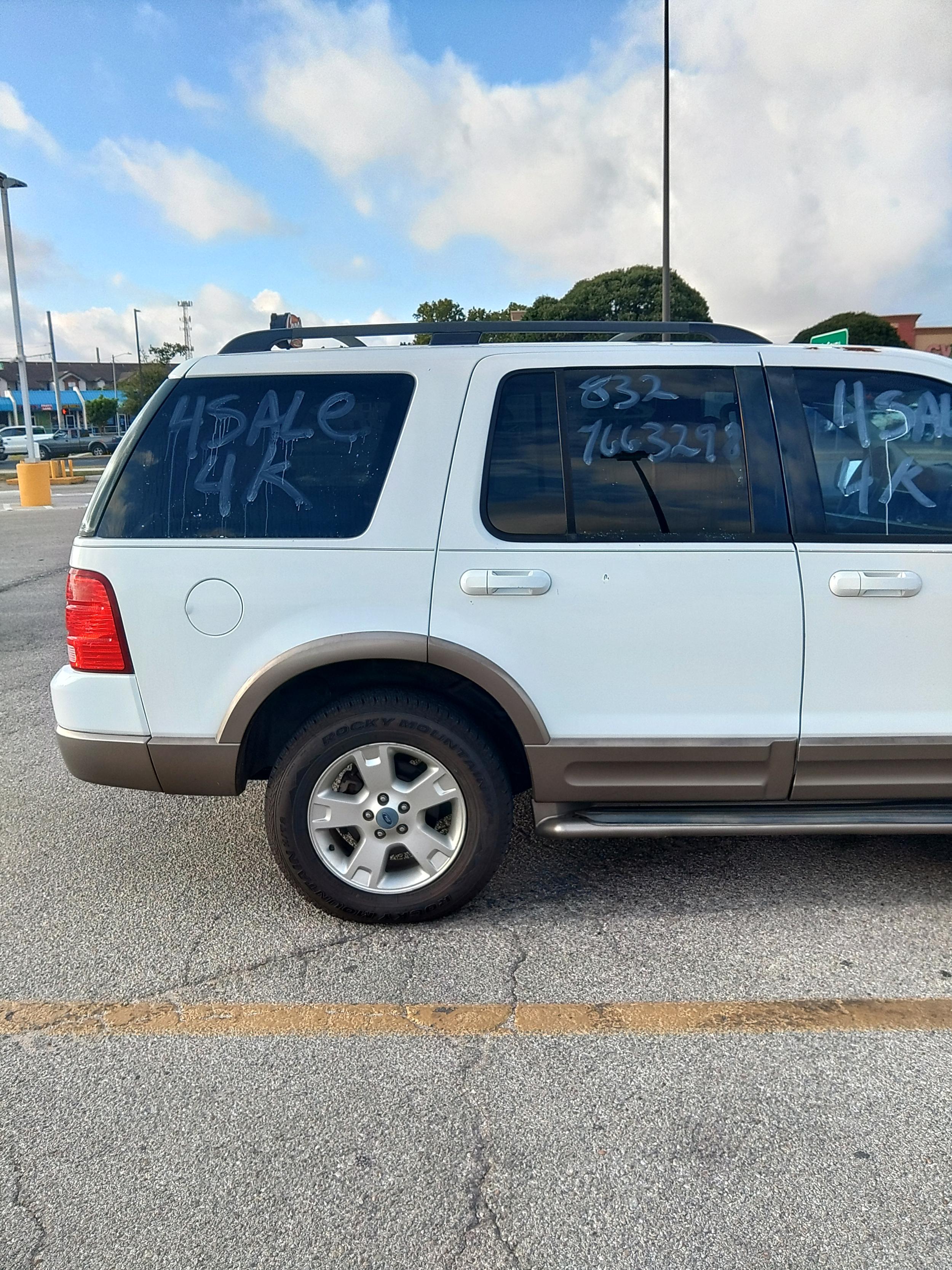 2003 Ford Expedition Eddie Bauer - 3