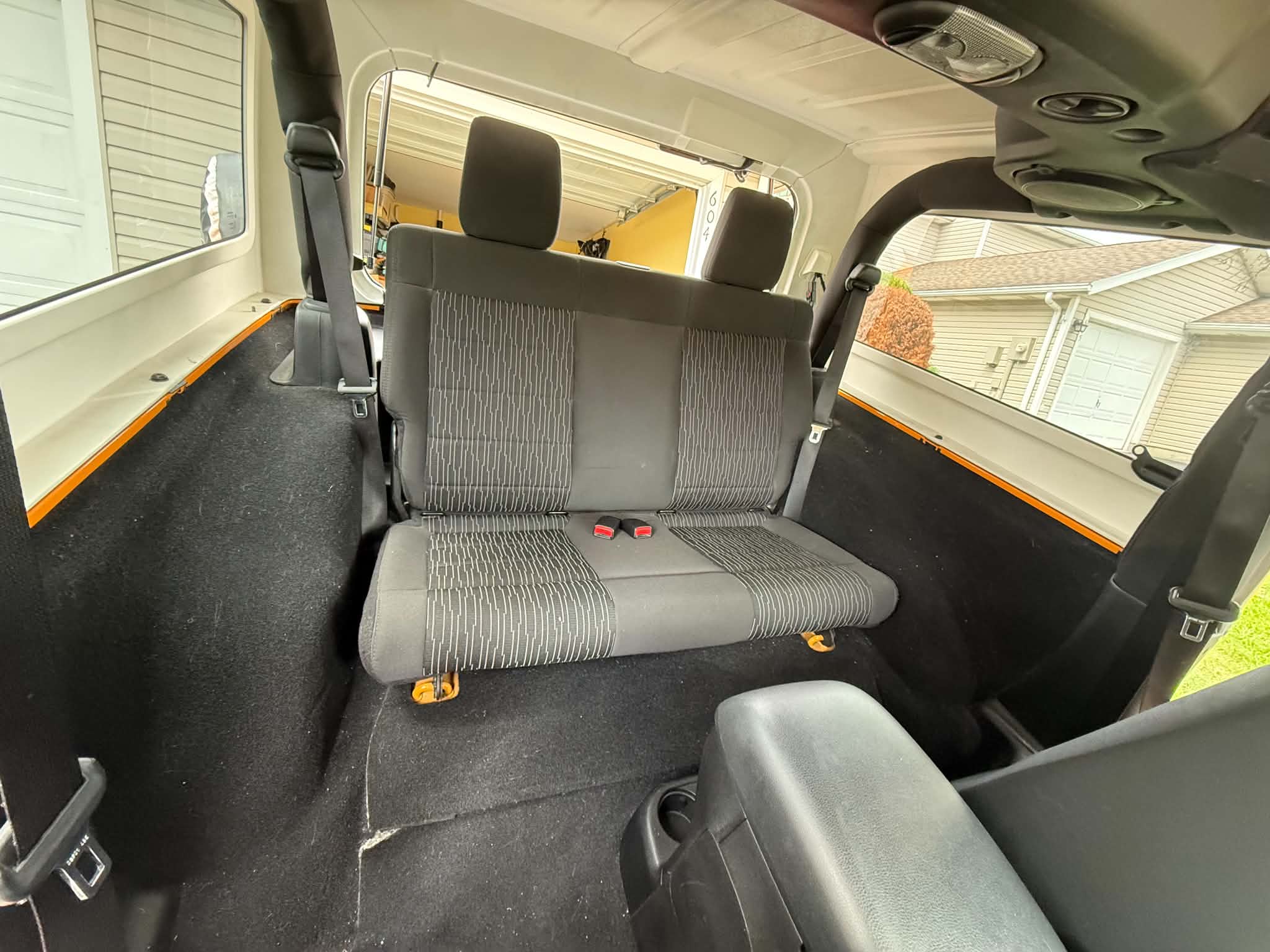 2012 Jeep Wrangler Sahara - 5