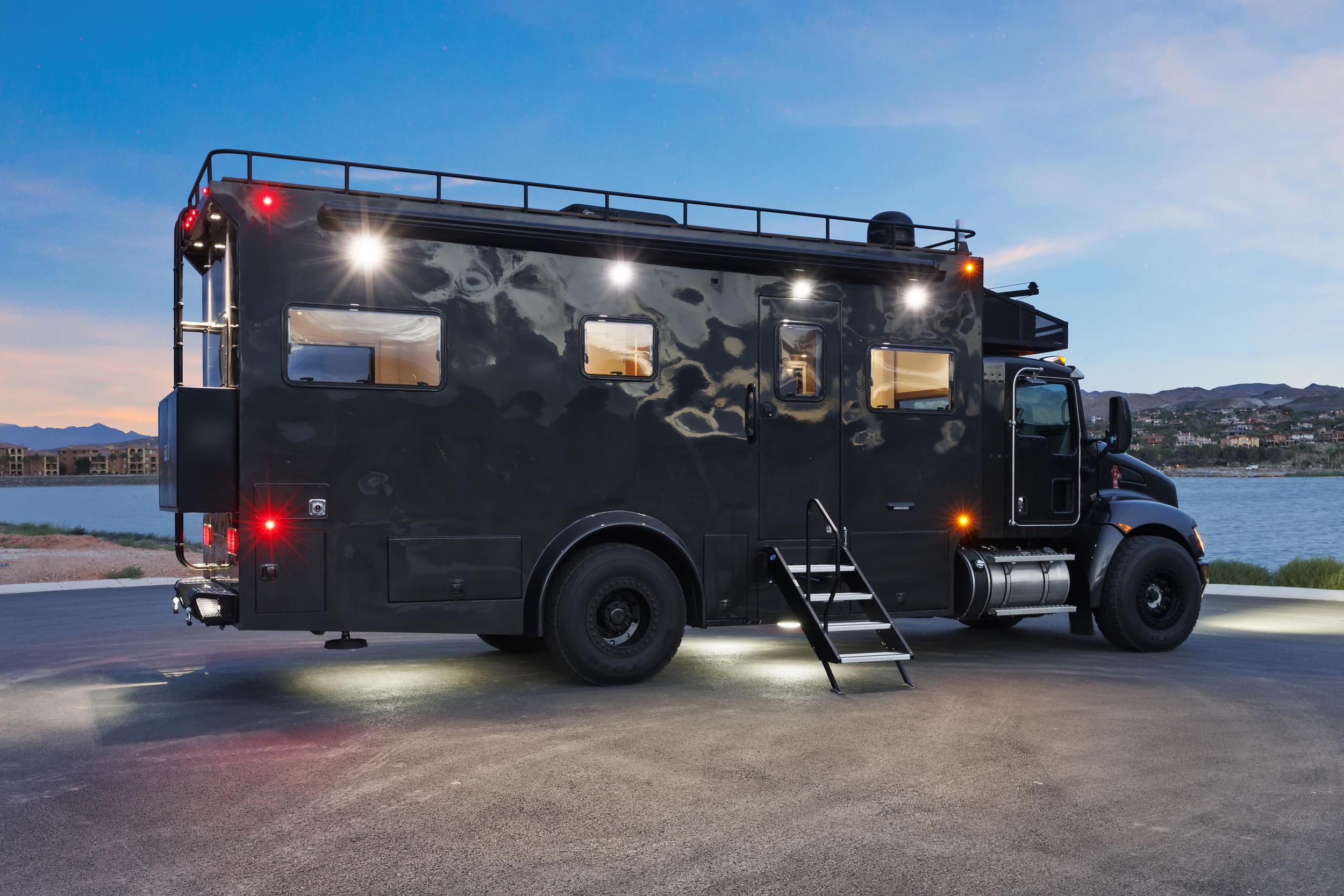 2017 Kenworth Expedition Vehicle - 4