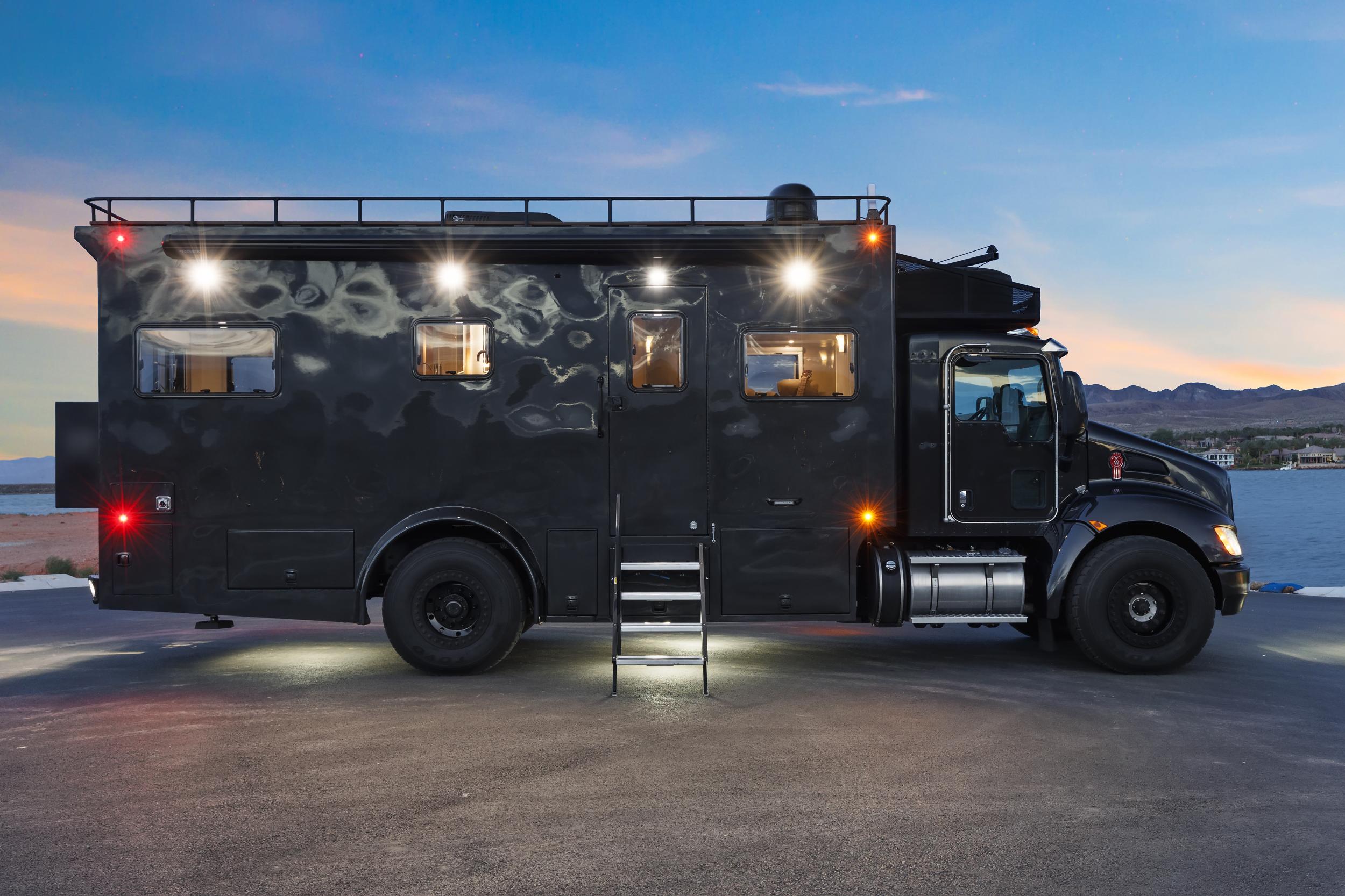 2017 Kenworth Expedition Vehicle - 2